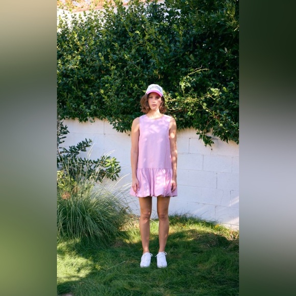 Pink Sleeveless Bubble Hem Dress - Picture 2 of 4